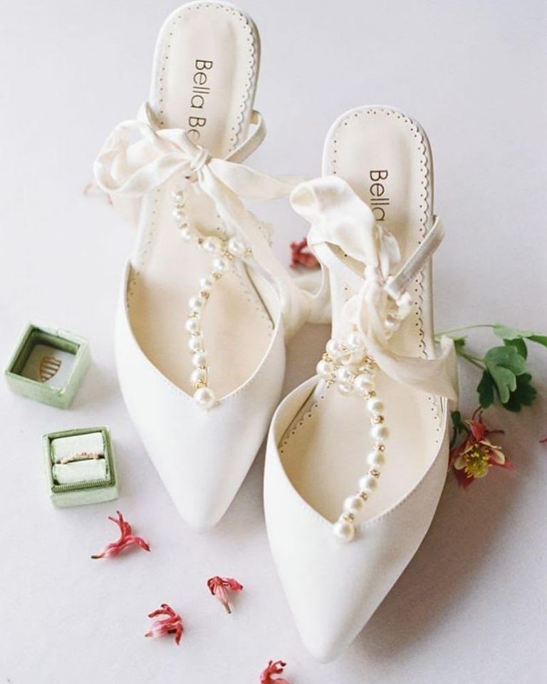Closed Toe Bridal Shoes Are Perfect for a Winters Wedding!