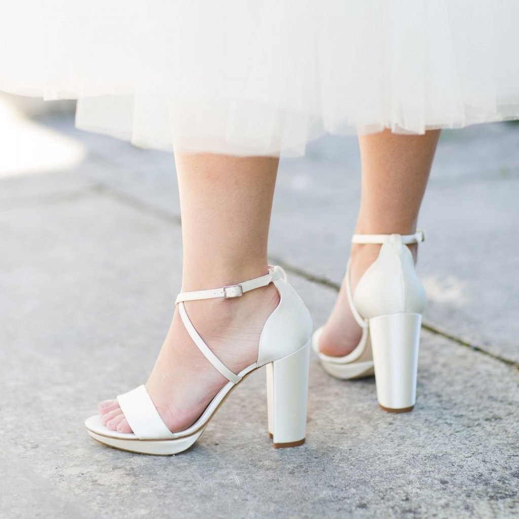 Choosing a Comfortable Shoe for Your Wedding Should Be Your Top Priority When Buying Bridal Shoes